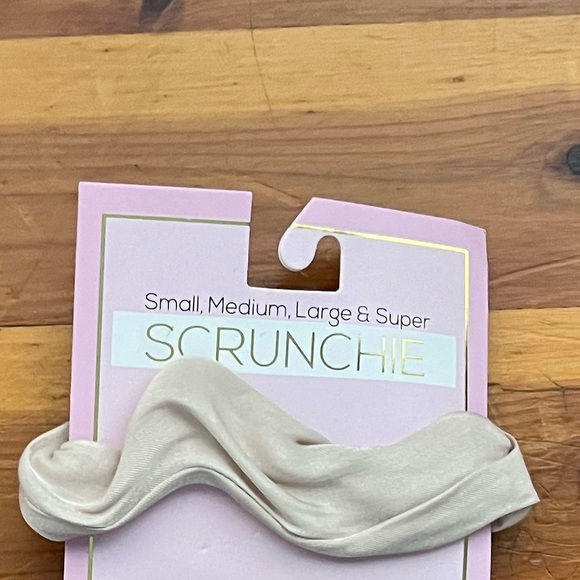 Scrunchie Hair Scrunchies - Picture 5 of 7